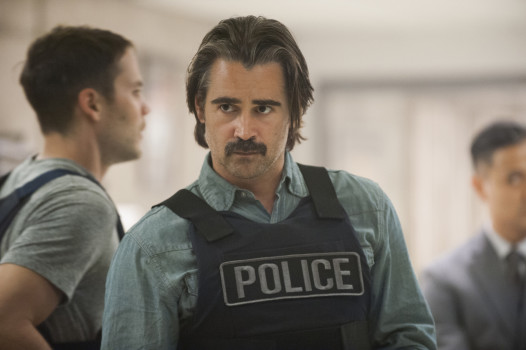 Colin Farrell als Detective Ray Velcoro 