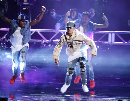 Er kann auch nach Grunge aussehen: Justin Bieber bei den AMA