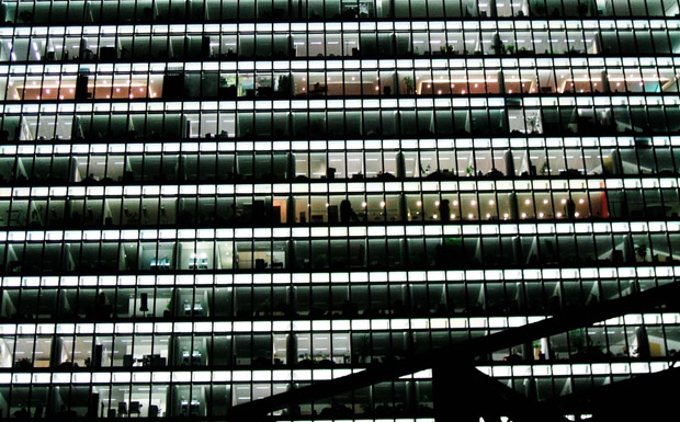 Berlin: "Wenn die Lichter in einem Bürogebäude um 4 Uhr morgens noch an sind, hat das eine beruhigende Wirkung auf mich."
