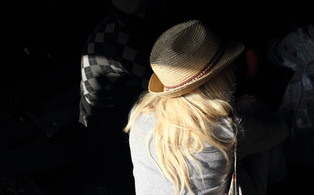 Die Sonne kommt, und wir gehen in den Schatten.