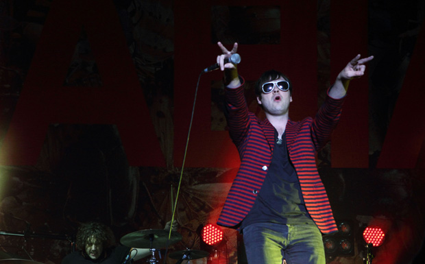 Tom Meighan von Kasabian.