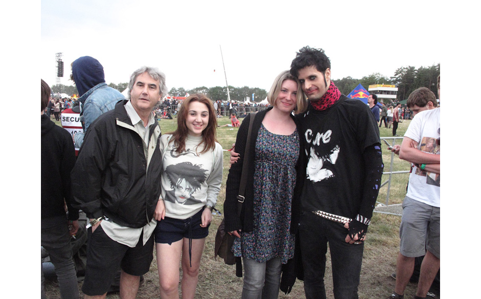 The Cure Fans am noch frühen Abend.