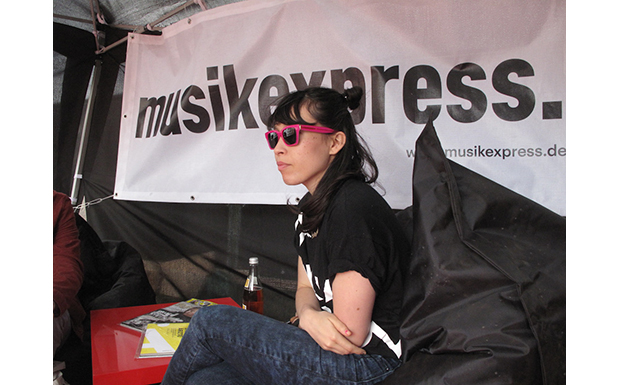 Immer so cool und mit Sonnenbrille, die Kollegen, tse, tse...