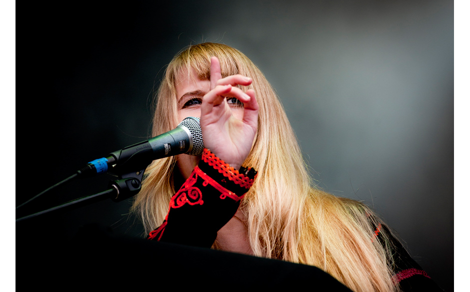 Was für ein Name! Diese schwedische Dame heißt Anna von Hausswolff.