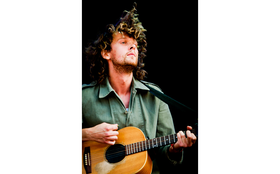 Eher nicht: Ihre Musik ist eher U2 als Guthrie. Aber in all ihrem Pathos auch recht eigenwillig schillernd.