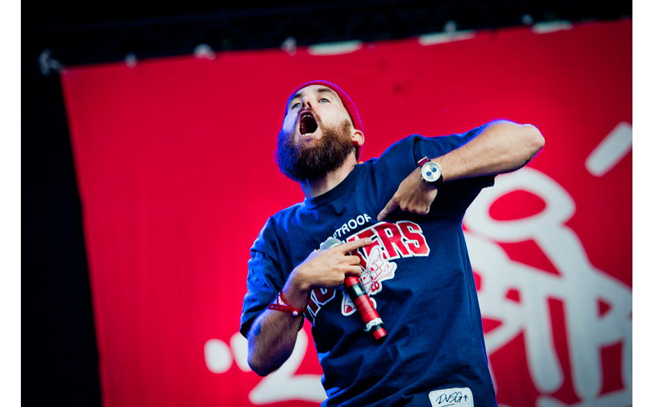 Andererseits kann man ja auch schwer den Schweden so was wie Boss Hoss oder die H-Blockx erklären.