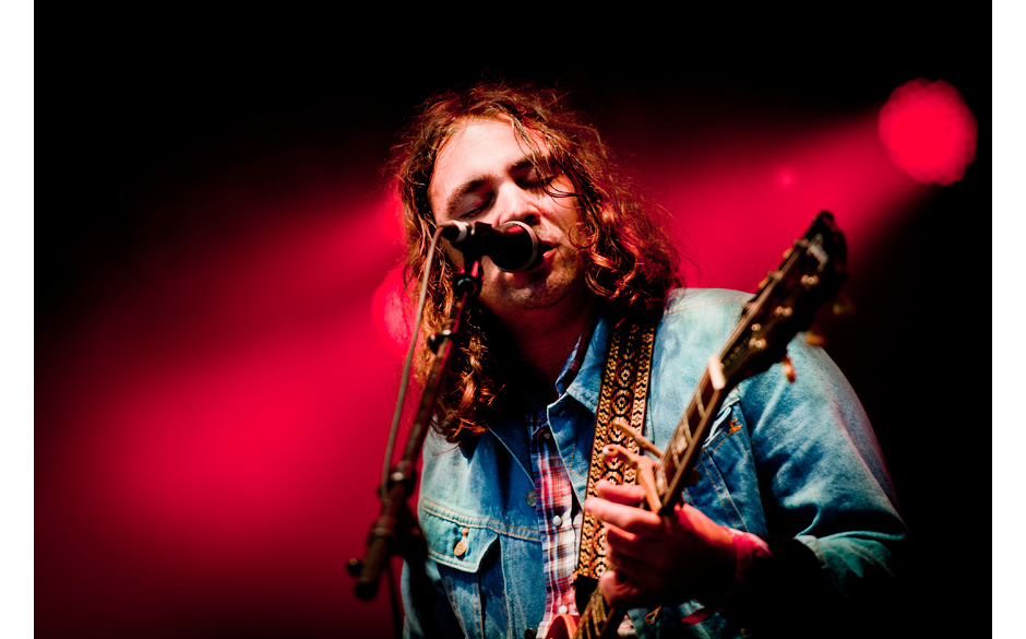 Manchmal klingt die Musik von War On Drugs Musik ja auch noch "Love of Drugs"...