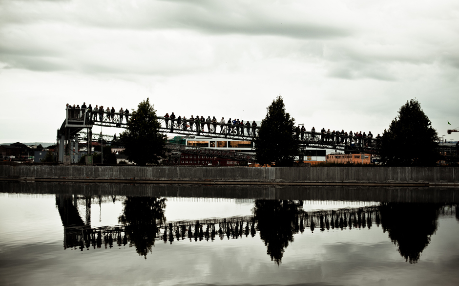 Von der anderen Seite des Ufers konnte man auch ohne Tickets etwas Festivalluft schnuppern.