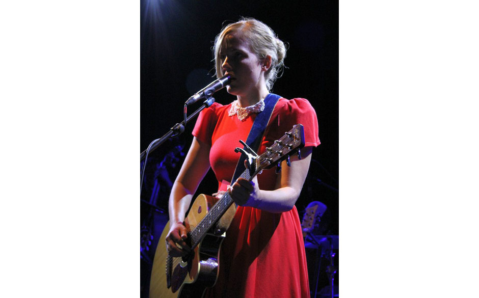 Lonna Kelly - ebenfalls in der Besetzung von Giant Giant Sand...