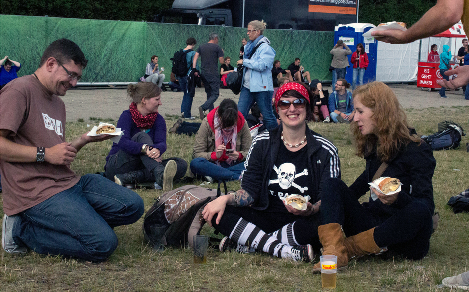 Kettcar-Supporter ebenso wie St. Pauli-Supporter - aber da ist die Schnittmenge ja hoch.