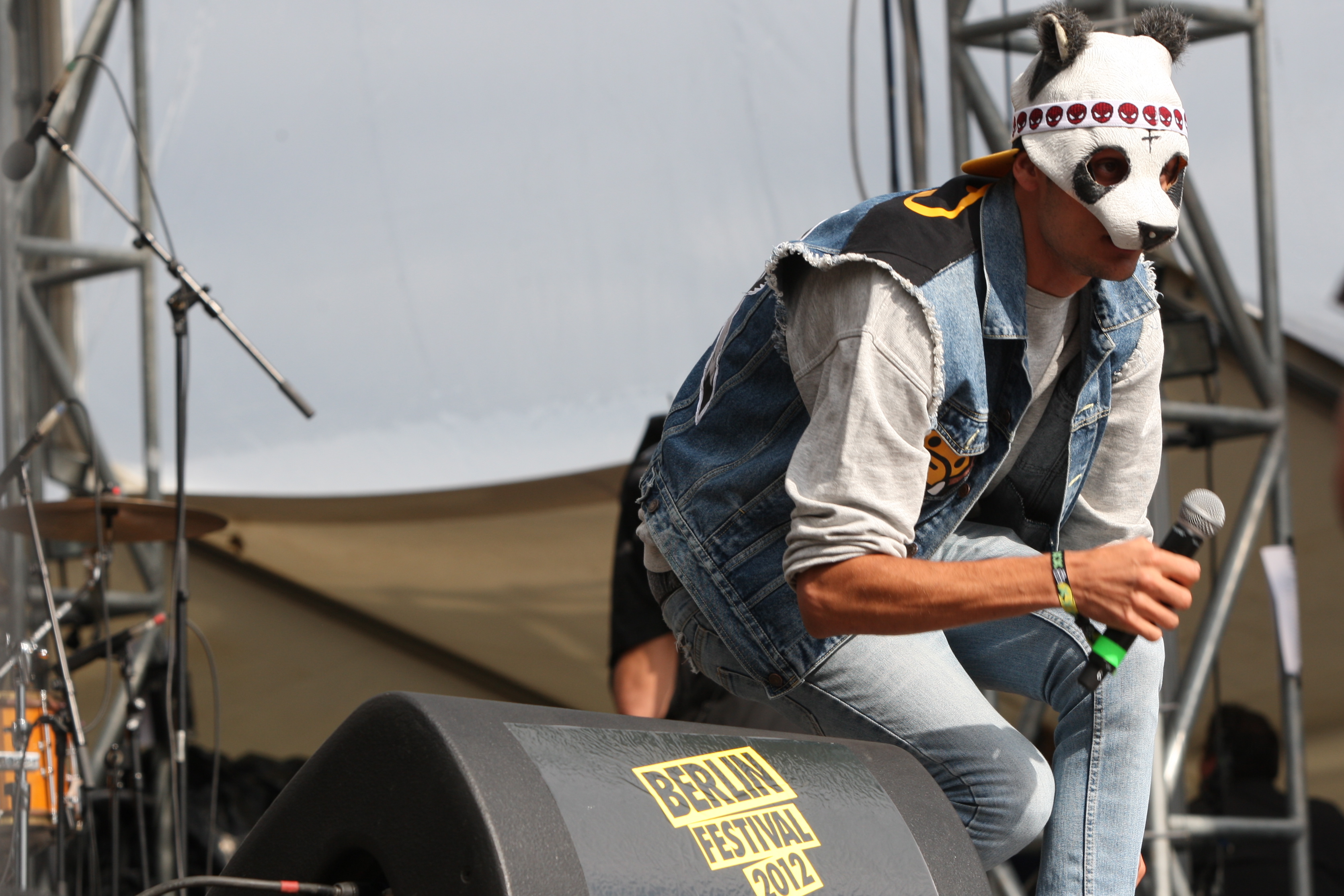 Cro so: "Macht mal alle, wie ein Panda macht!"