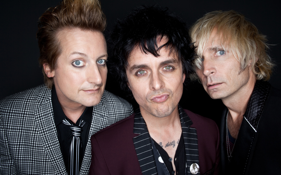 Der Sänger/Gitarrist "schreibt zudem wieder über Frauen." Die Tracks auf "¡UNO!" Beschreibt er als "ein Gefühl, als st...