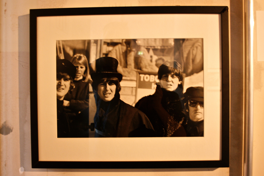 "A-wop-bop-a-loo-bop-a-lop-bam-boo" Ausstellungseröffnung nhow-Hotel Berlin