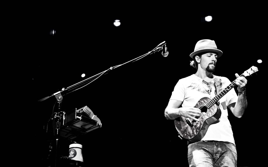 Mraz: "Mein Lieblingsinstrument, eine  Bariton-Ukulele, gefertigt von meinem Freund Andy Powers."