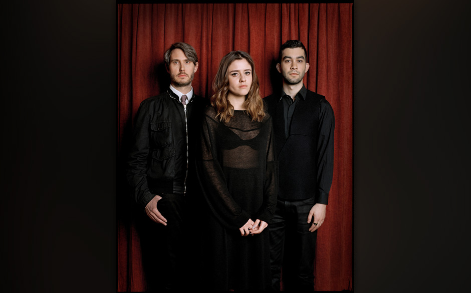 Ein Trio, dass keine Missverständnisse aufkommen lässt.
Dirk von Lowtzow, Dillon und Tamer Fahri Özgenenc (v.l.n.r.)