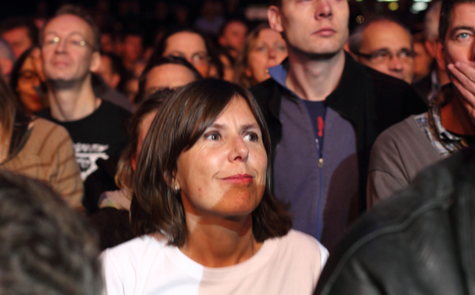 Christiane Falk kennt man als Radio-Moderatorin bei Eins Live. Sie sieht sich Kettcar an.