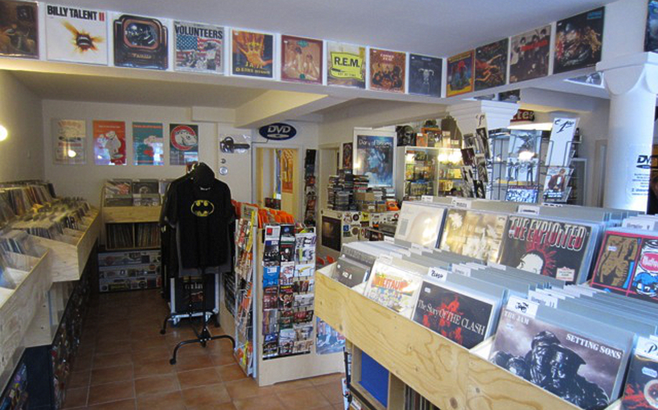 Wie jede Woche reisen wir in unserer Albenvorschau durch die Plattenläden des Landes. Heute empfehlen wir einen Besuch be...