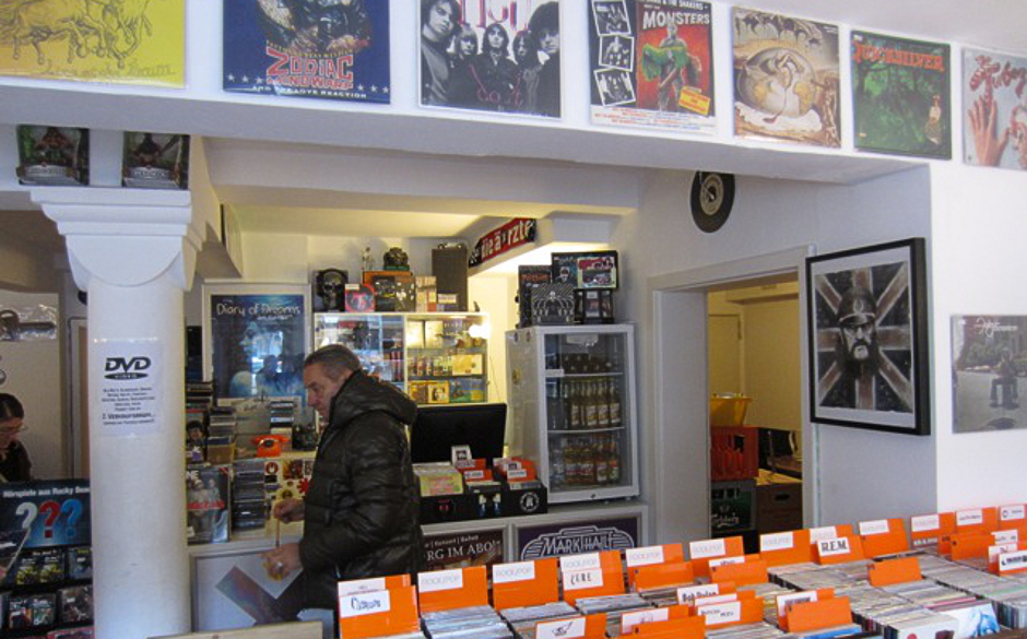 Wie jede Woche reisen wir in unserer Albenvorschau durch die Plattenläden des Landes. Heute empfehlen wir einen Besuch be...