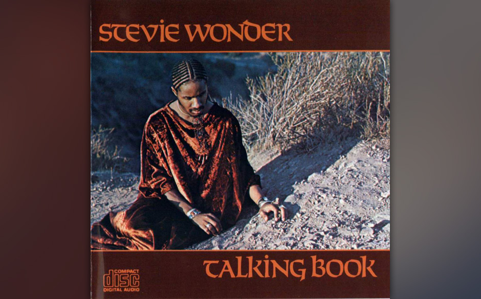 18. Stevie Wonder - "Talking Book"
(Motown, 1972)
Anfang der Siebziger entdeckte Stevie Wonder den Synthesizer, ging mit d...