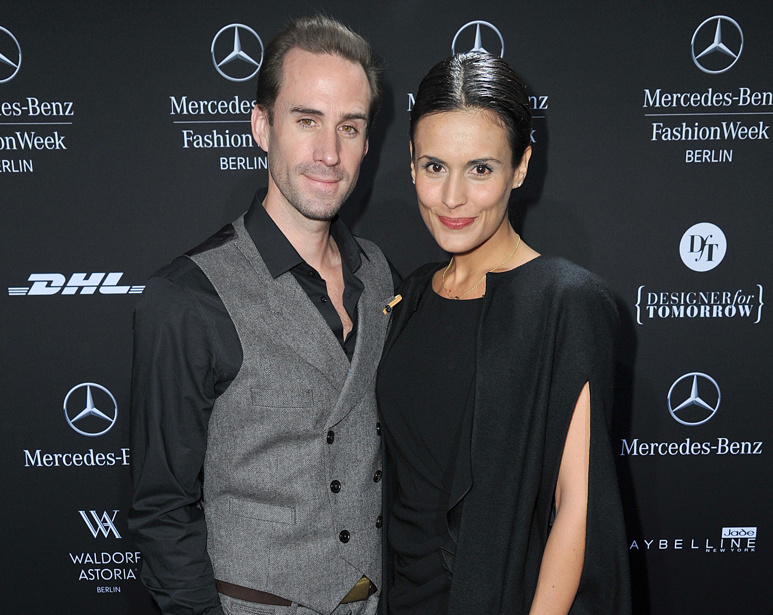 Joseph Fiennes und Ehefrau Maria Dolores Dieguez Mercedes Benz Fashion Week in Berlin am 17.01.2013Foto: BrauerPhotos © H...