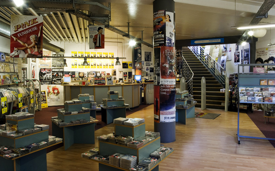 Wie jede Woche reisen wir in unserer Albenvorschau wieder durch die Plattenläden des Landes. Heute empfehlen wir einen Be...