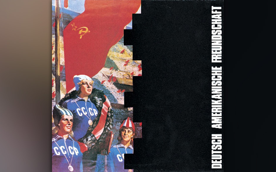 D.A.F. - Die Kleinen und die Bösen, 1980 (Mute): Die erste Seite des zweiten D.A.F.-
Albums produzierte Plank in seinem S...