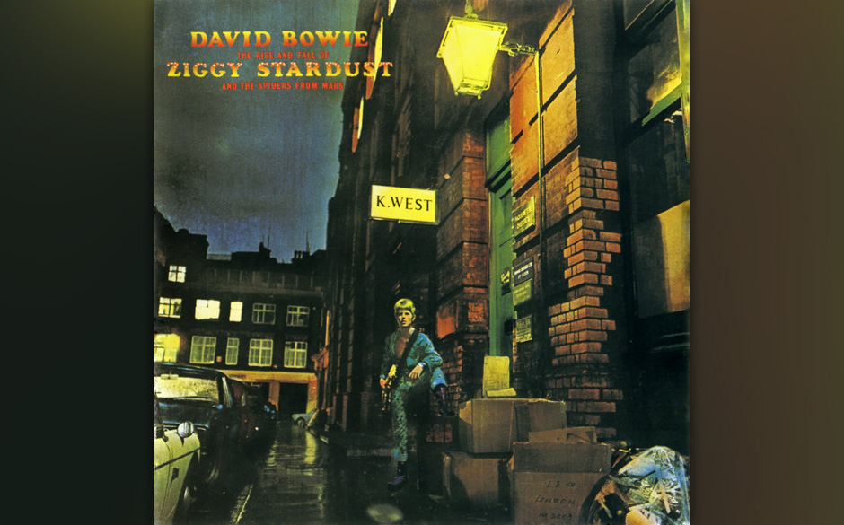 32. Five Years. Noch mehr „Ziggy Stardust“. Der Startsong des Albums. Fünf Jahre hat sie noch, die gute, alte Erde. D...
