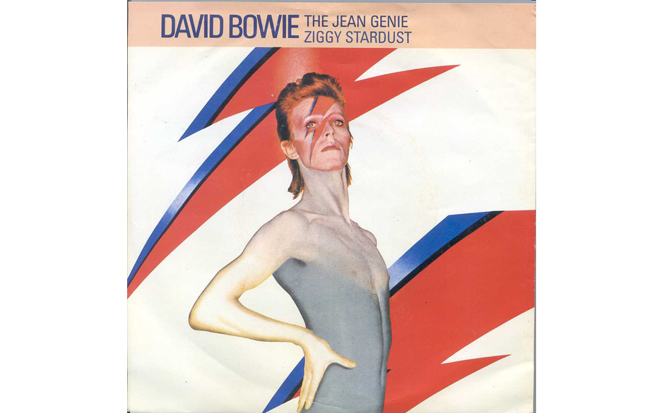 42. The Jean Genie. Spielt überdeutlich auf den französischen Dramatiker Jean Genet an. Auf "Aladdin Sane", knapp vor En...