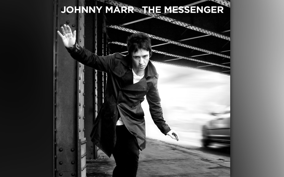 Johnny Marr - "The Messenger". Das einzigartige jinglende Gitarrenspiel, das man bei den Smiths so liebte, dringt selten d...