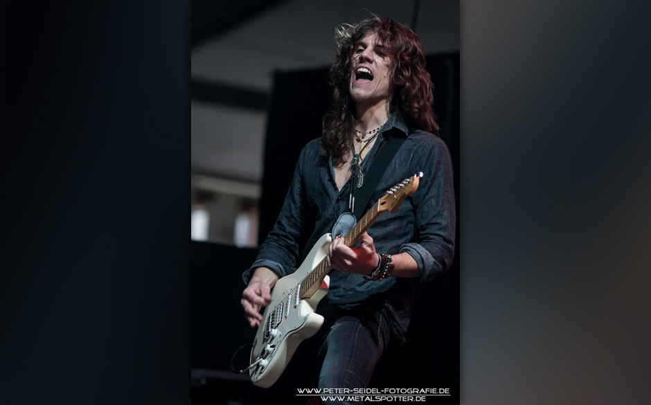 H.E.A.T. beim HiRock Festival 2013