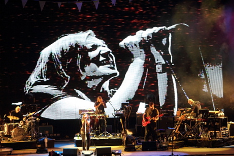 Vor allem der Song "Machine Gun" traf das Festival-Publikum bis ins Mark.