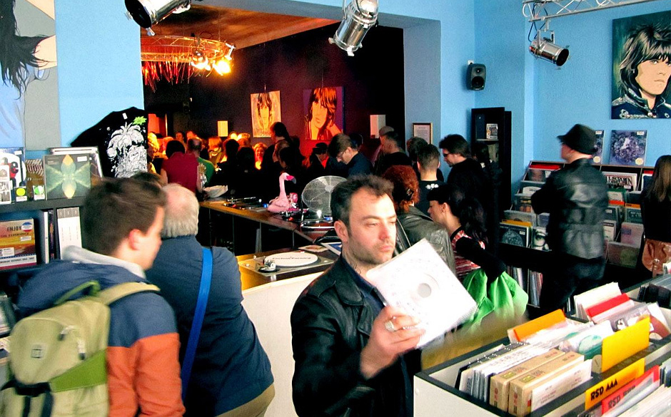 Dodo Beach in 10823 Berlin.