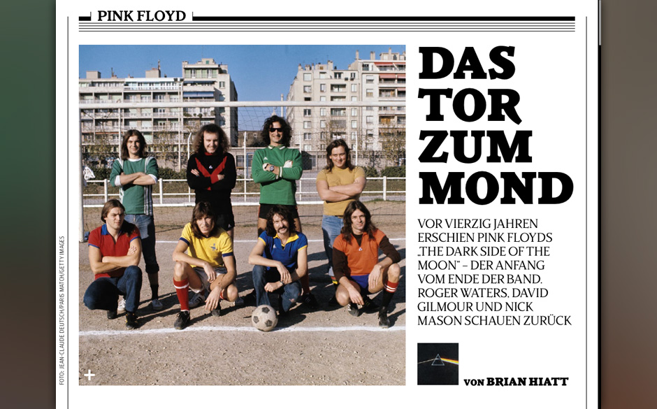 Pink Floyd vorm Fußballtor.