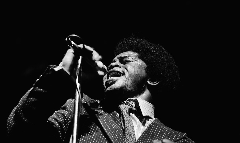 The American singer James BROWN onstage at the Olympia concert hall in Paris, on March 9, 1971.
Le chanteur américain James 