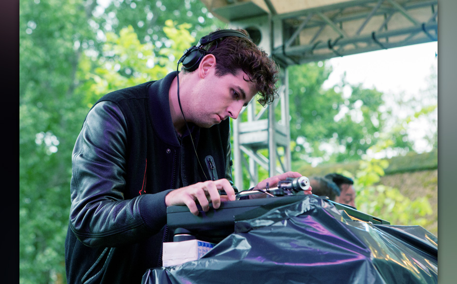 Jamie xx während seines DJ-Sets
