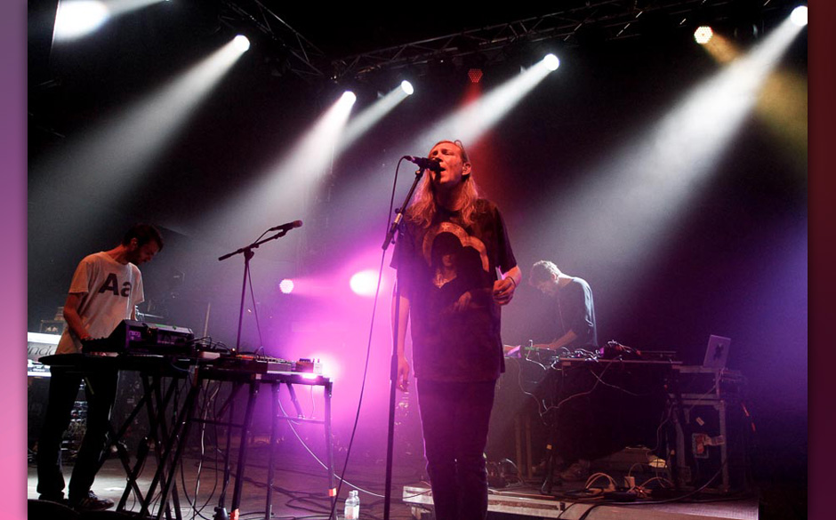 When Saints Go Machine