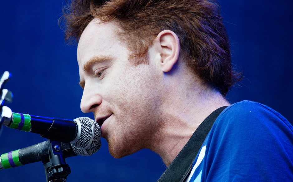 ...auch zahlreiche Mikrofone mitbrachten. Die angeschlossenen Effekte holten erstaunliche Töne und Geräusche aus der Sti...