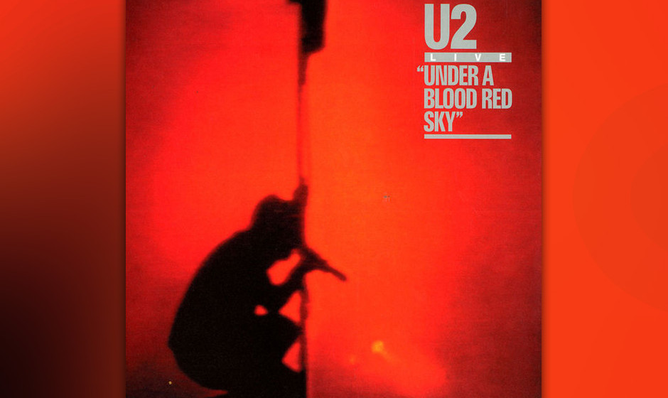 50. U2 - Under A Blood Red Sky (1983)

Nur eine „Mini-LP“, aber ein Dokument der Macht, die U2 schon 1983 live waren: „