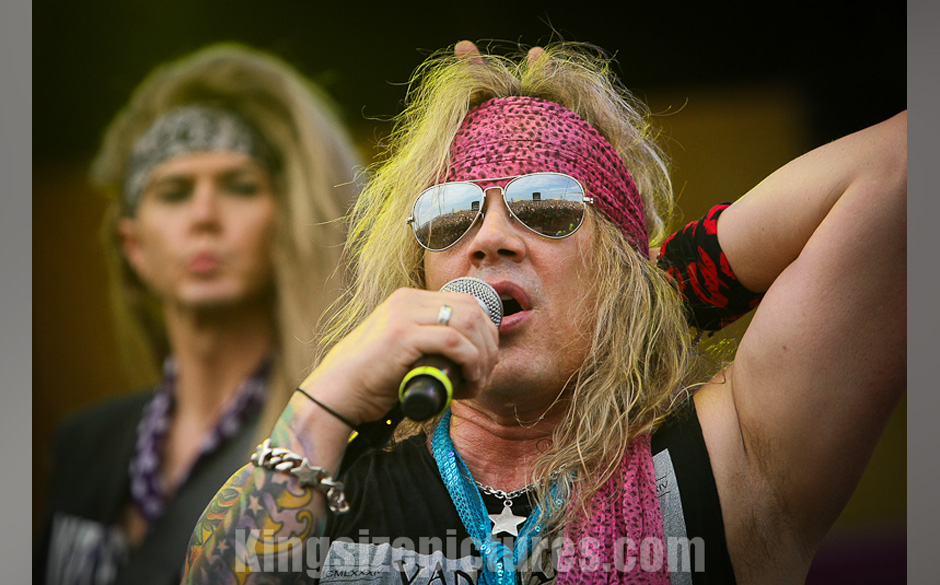 Steel Panther beim Nova Rock 2012