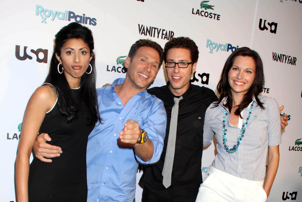 60. Royal Pains - Dr. Hank Lawson (Mark Feuerstein)

Henry Lawson (Mark Feuerstein) arbeitet als Privatarzt in den Hampton...