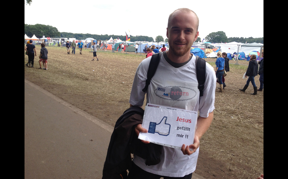 RS fragt: Was ist ein absolutes No-Go auf einem Konzert? JESUS: Ankotzen - ist mir schon passiert.