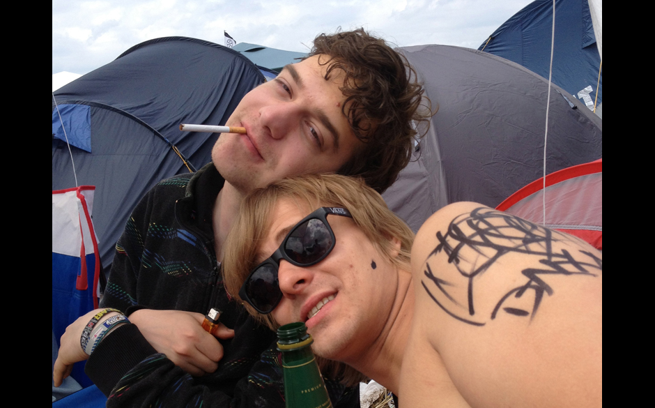 RS fragt: Mit wem wollt ihr mal aufs Hurricane fahren, und was versprecht ihr euch davon? DANIEL: Mit Optimus Prime, weil ...