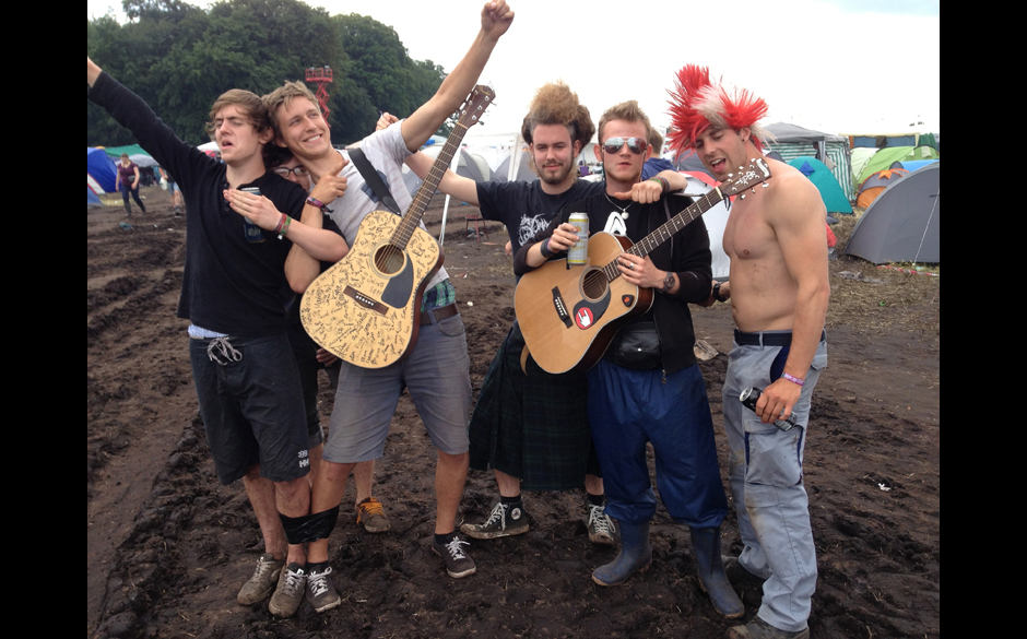 RS: Eure beste Neuentdeckung auf dem Festival? JUNGS: Billy Talent waren diesmal echt richtig gut - aber wenn ihr das aufs...