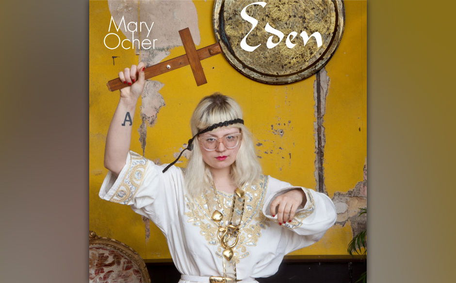 Mary Ocher - "Eden". Musikalisch und/oder ideologisch durchaus in der Tradition von Vashti Bunyan, Sandy Denny, der jungen...