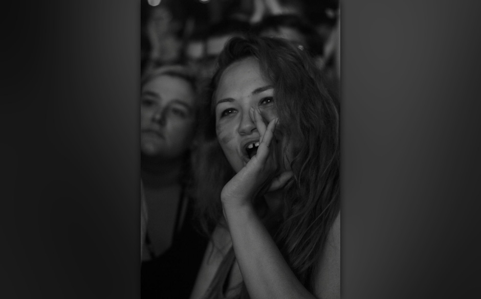 iamwhowhoiami (1).jpg