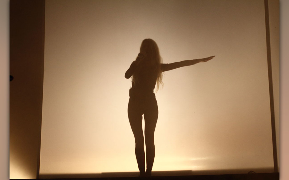 iamwhowhoiami (2).jpg