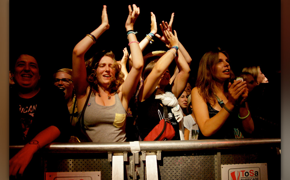 Kakkmaddafakka-Crowd