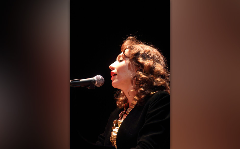 Regina Spector (3).jpg