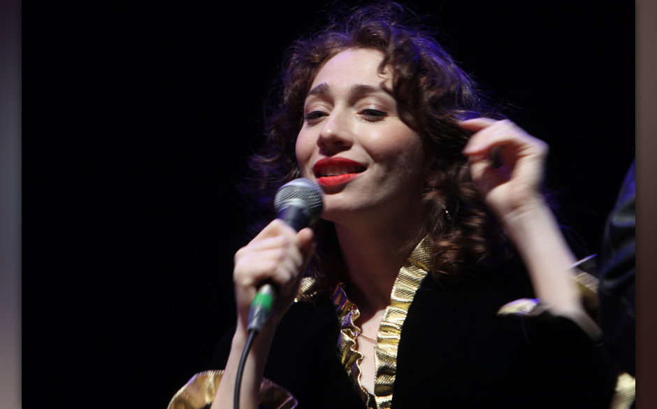 Regina Spector (7).jpg