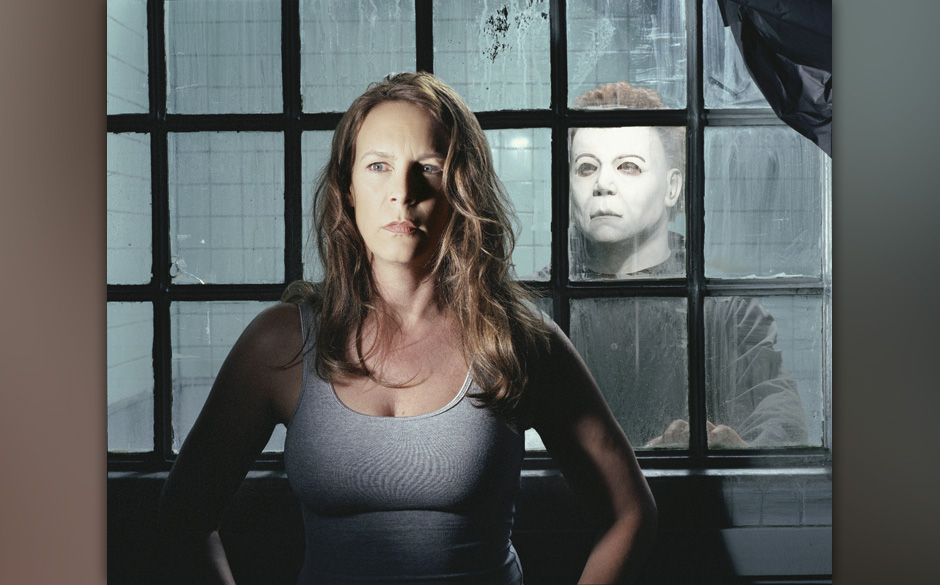 Kennzeichen der späteren "Halloween"-Filme: Trashige Aufnahmen und ein Michael Myers, der wie ein Trottel inszeniert wird.